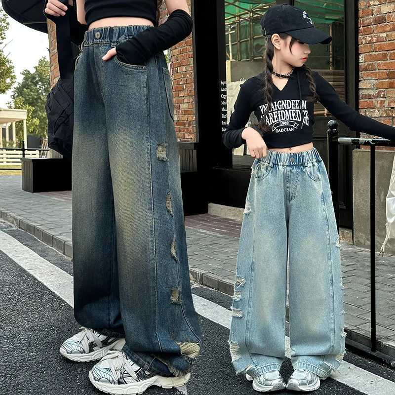 Childrens retro torn jeans suitable for girls fashionable high waisted spring and autumn broken holes wide legs teenagers childrens denim TrouserT2503