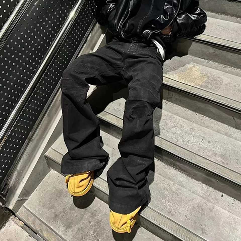 Mens and womens black adhesive coated boots cut straight pocket casual flash pants oversized loose denim shortsT250319