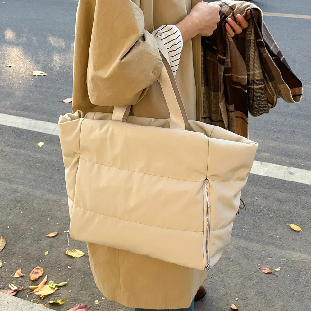 Women Quilted Shoulder Bag Large Capacity Casual Padded Bag Solid Color Puffy Shoulder Bag Female Travel Bag 250319