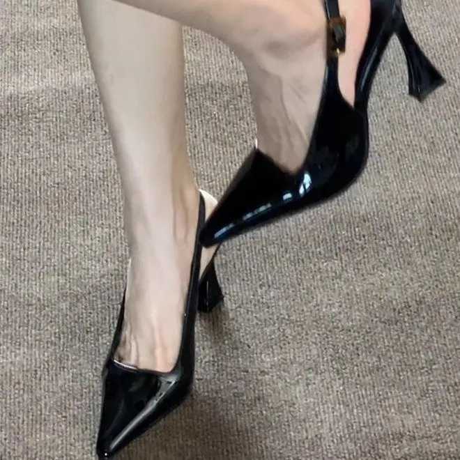Womens Elegant Wine Red Pumps Shallow Mouth Slip Chunky High-heeled Shoes Womens Sexy Point Toe Versatile Party Banquet Shoes Y250319