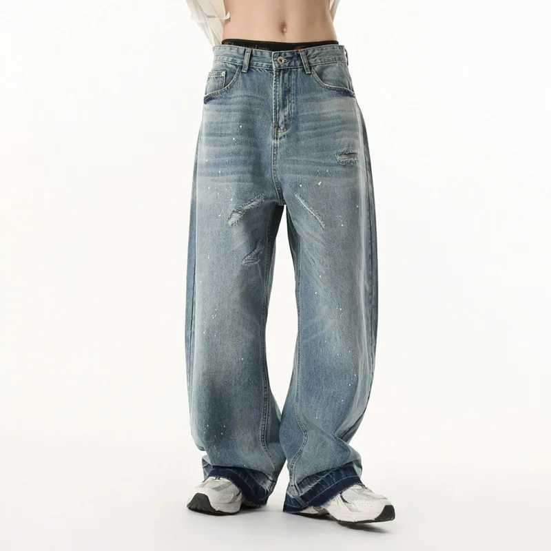 Four season Mens Korean version ground white cat whisker washed pattern design with rough edges straight leg versatile jeansT250319