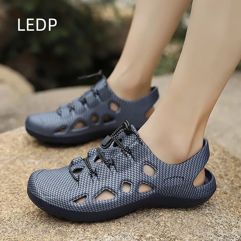 Outdoor Sandals Mens Hiking Shoes Mens Beach Sandals Casual Waterproof Comfortable Trend Versatile Breathable Wear-resistant 250317