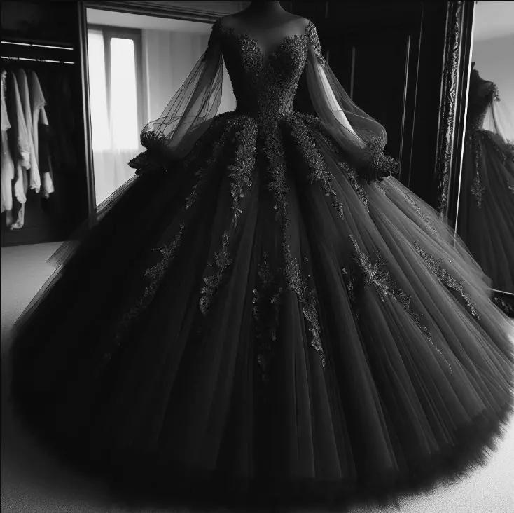 Elegant Long Sleeved Black Gothic Wedding Dress with Lace Appliques Vintage Floor Length Bridal Gown
