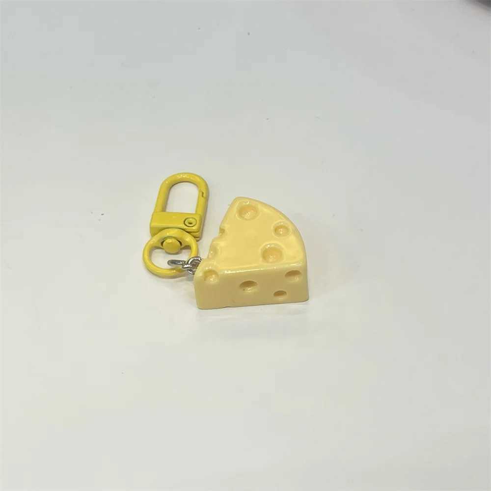 Milk yellow cheese block keychain imitation food game resin keychain student girl jewelry pendant gift newXJ250319