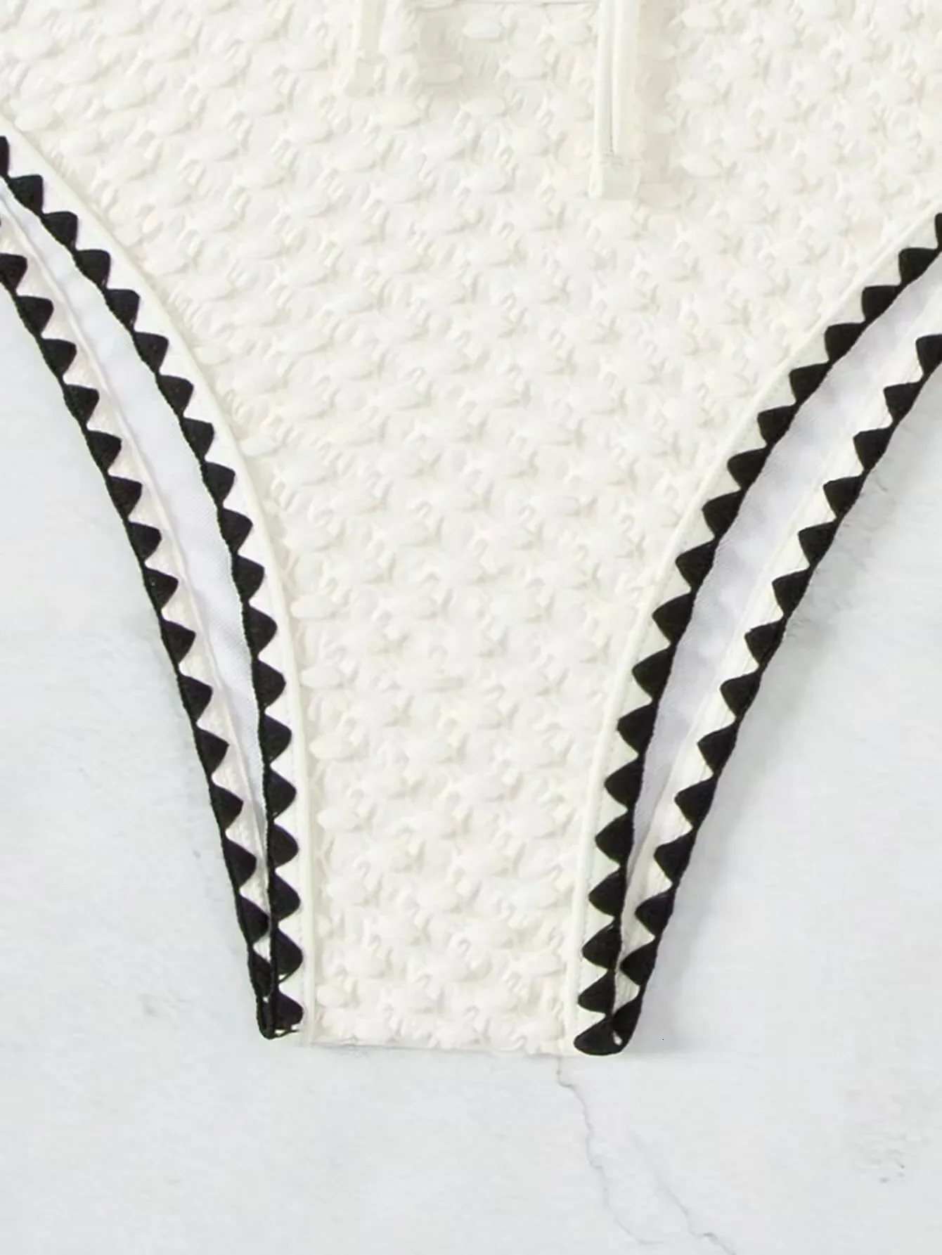 White Swimwear 2 Piece Strapless Swimsuit Women Sexy Bandeau Backless Bikini Set Laceup Patchwork Beach Bathing Suit 2025 250320