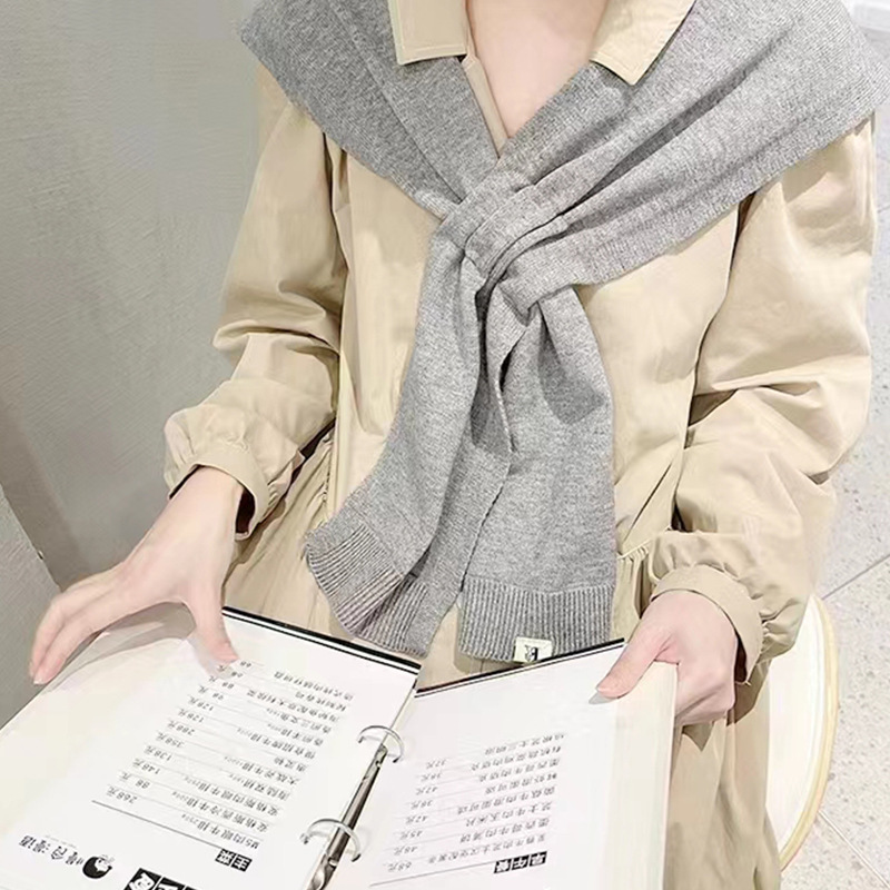 K183 Internet celebrity knitted outerwear cross-shoulder shawl female Korean solid color scarf air conditioning shoulder interspersed waistcoat fake c