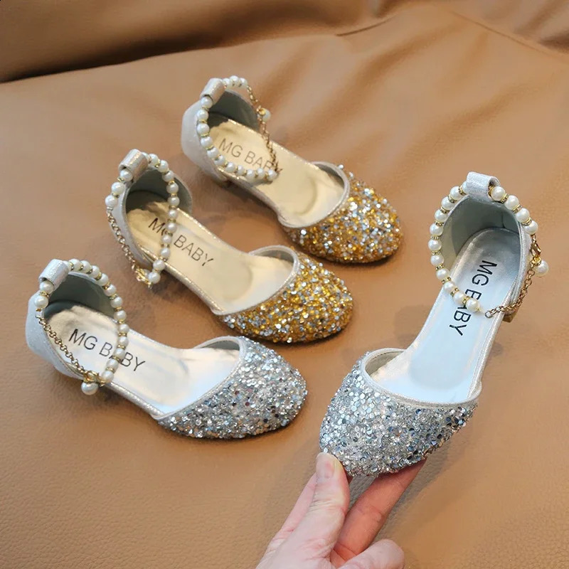 Girls Sandals Gold Fashion Crystal Shoes Silver Hundred Slip Performance Childrens High Heels Princess 250312