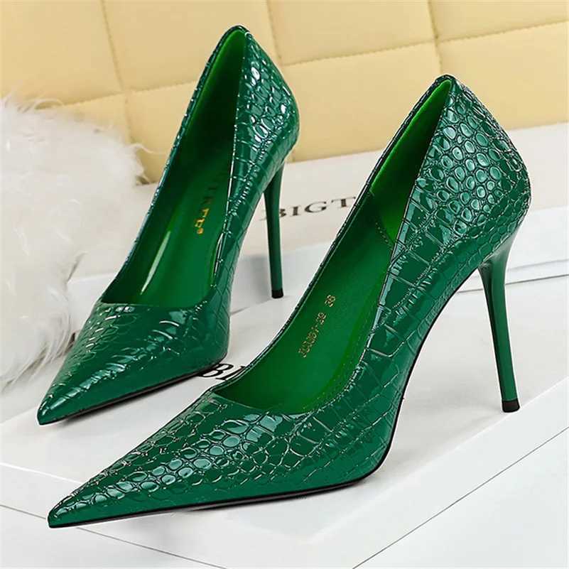 Wen 10cm High H Stiletto Pump Pointed Toe Green Nude H-Off Womens Serpentine Patent Leather Wedding Party Pr Shoes Y250319