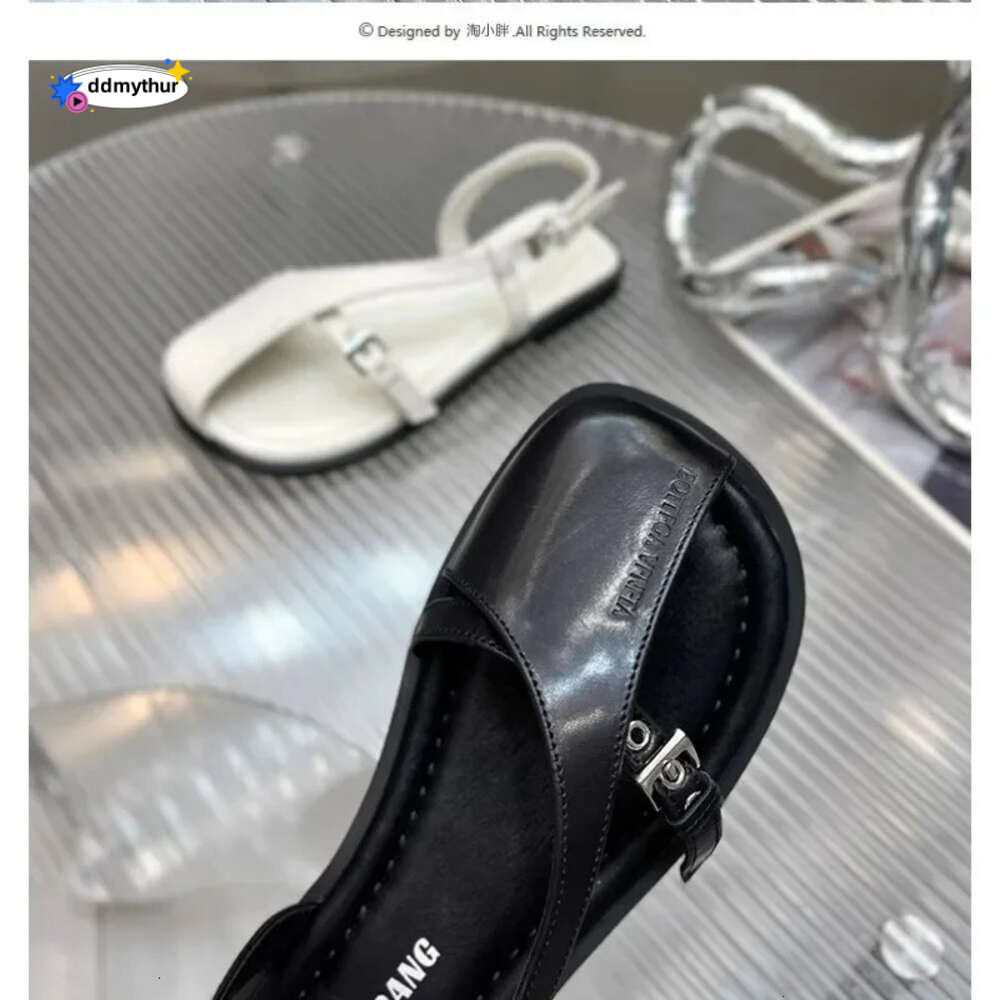 2024 Summer New Baotou Hollow Soft Leather Flat One Word Buckle Casual Fashion Women Platform Sandals ddmythur