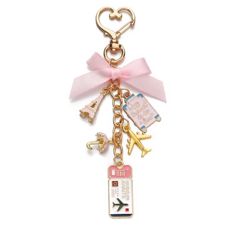 Pink Ticket Luggage Plan Eiffel Tower in Paris Enamel Keychain Love Romantic Key Ring for Women Girls Travel Enthusiasts GiftXJ250319