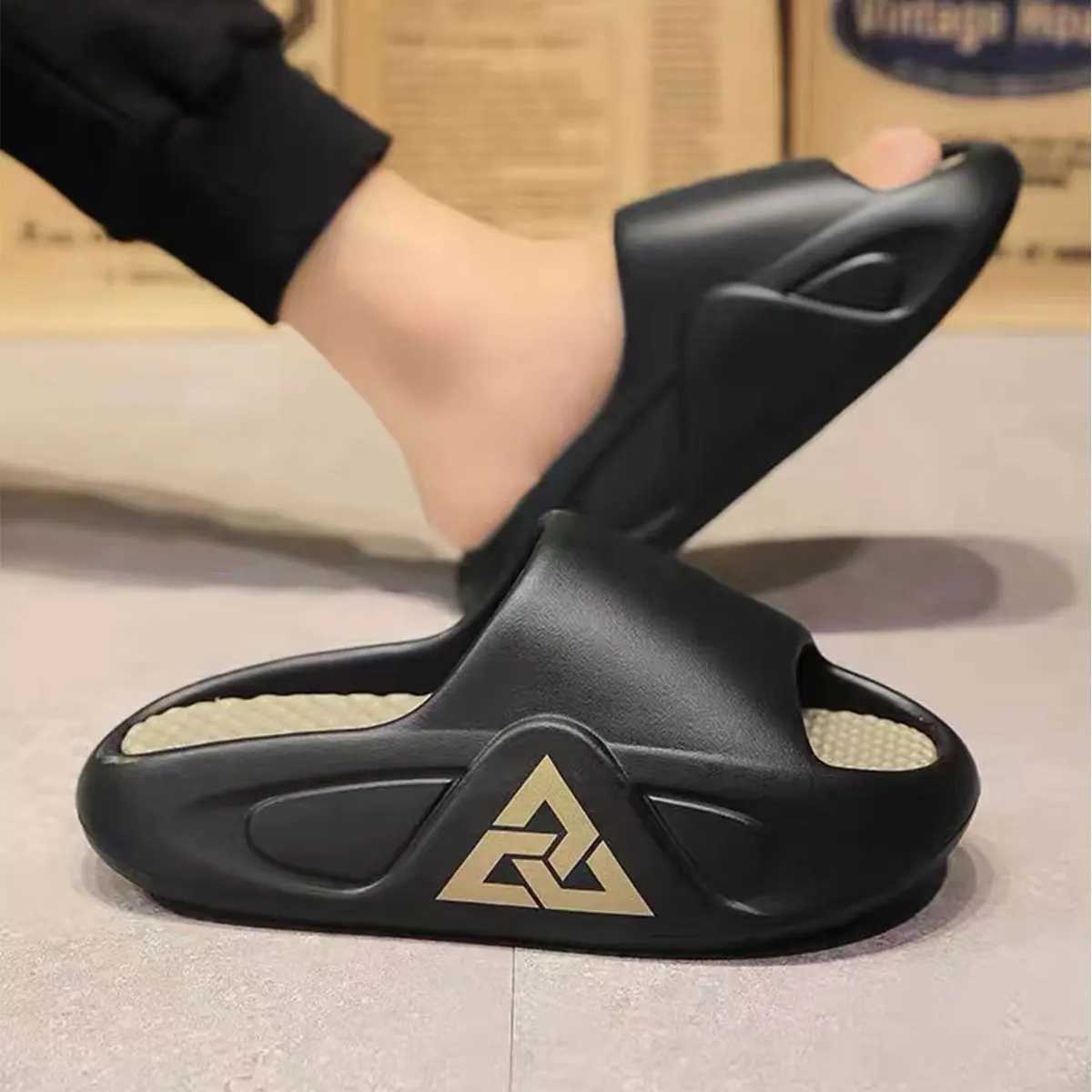 Mens Summer Soft Air Cushio Casual Slippers EVA Extra Thick Sole Sandals Outdoor Shoes Fiable Outgoing Sandals Hbre Y250320