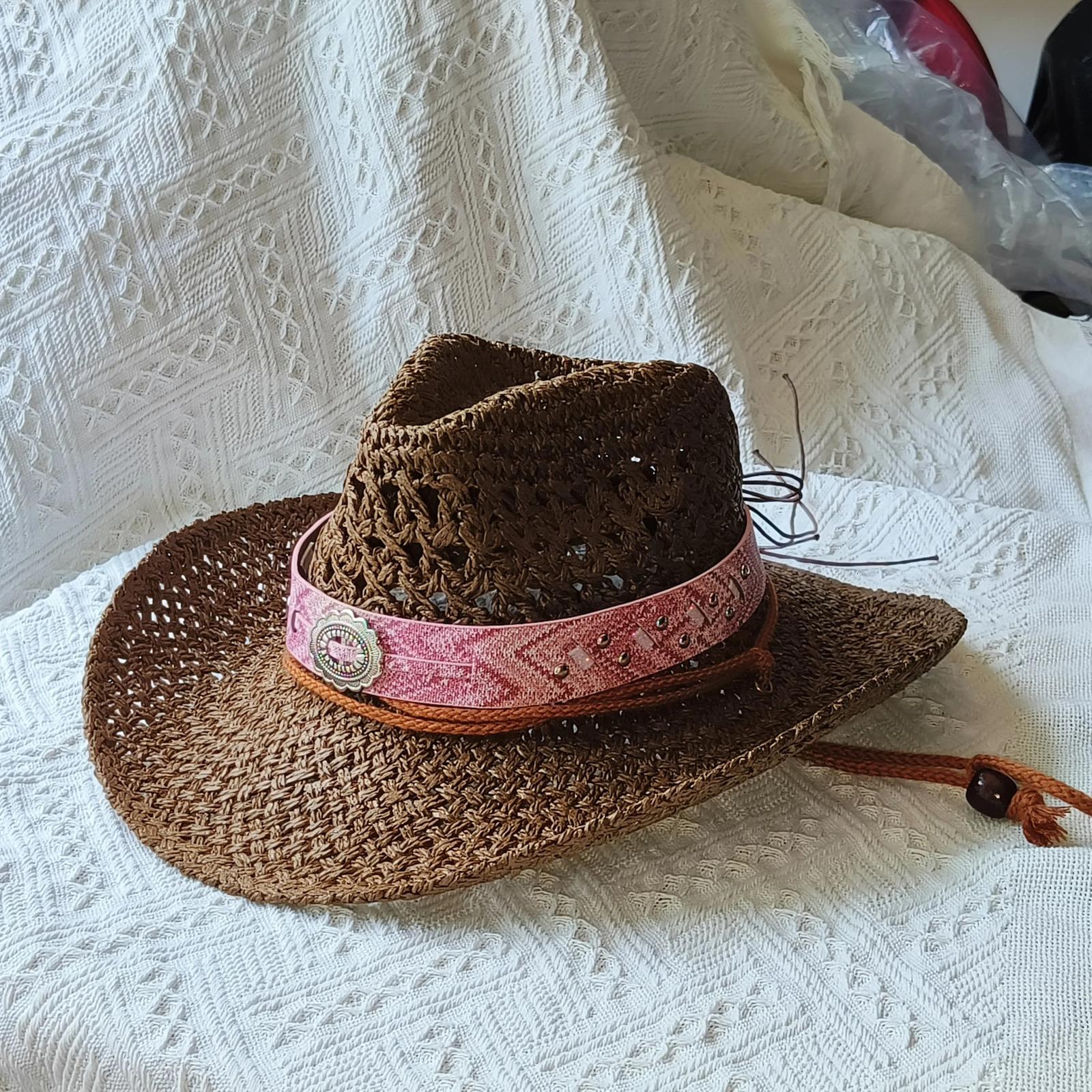 cowboy straw hat wholesale natural corn grass handmade cowboy hats For Men And Women Sun Protection Hats Outdoor Wide Brim cap 250320