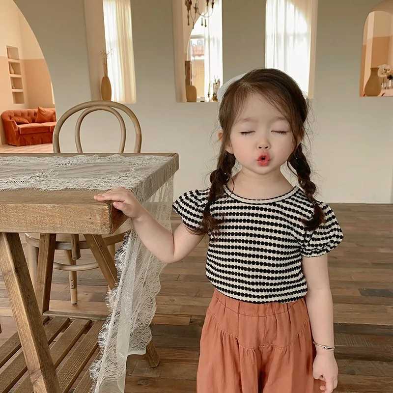 Cute bow backless girl summer shirt retro black/red striped childrens shirt childrens girl zipper 0-7 years old childrens summer T-shirtT250320