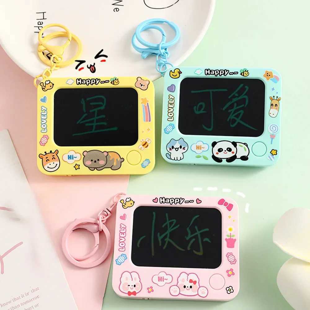 Creative mini graffiti board keychain one click cleaning DIY painting keychain student backpack pendantXJ250319