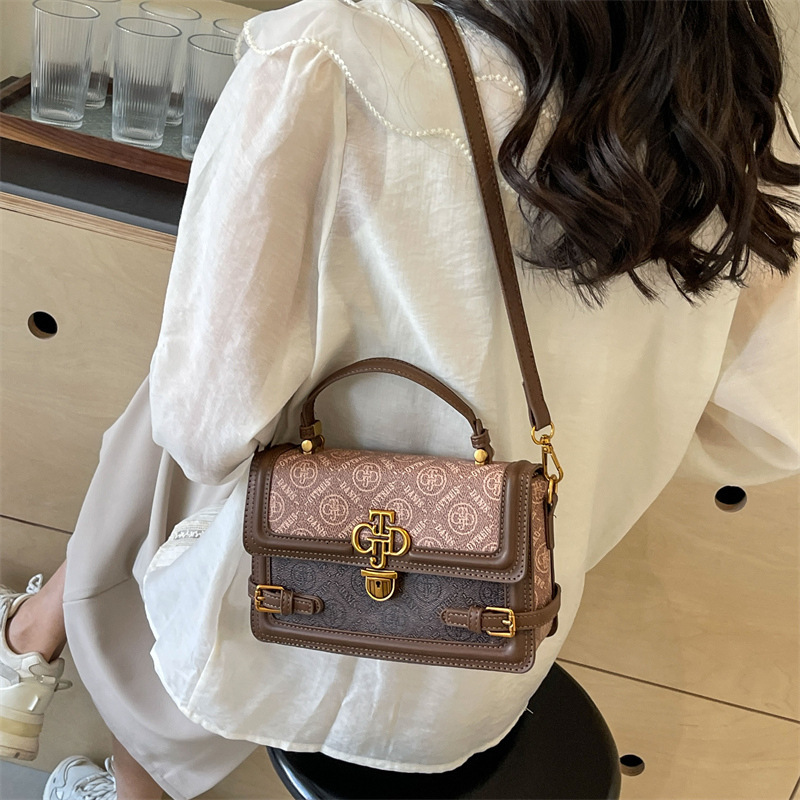 Advanced Style For Women, Niche Light Luxury New Fashionable Small Square Bag, Single Shoulder Crossbody Bag
