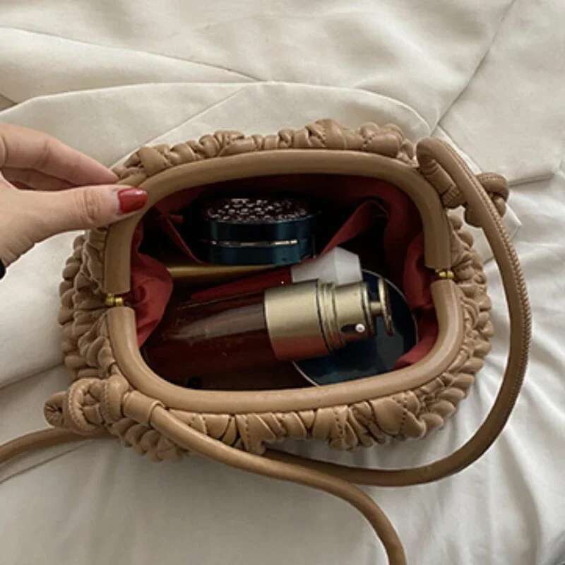 Brand Shoulder For Women Fashion Embroidered Thread Messenger Cute Purse Crossbody Bag Designer Clutch Hobos