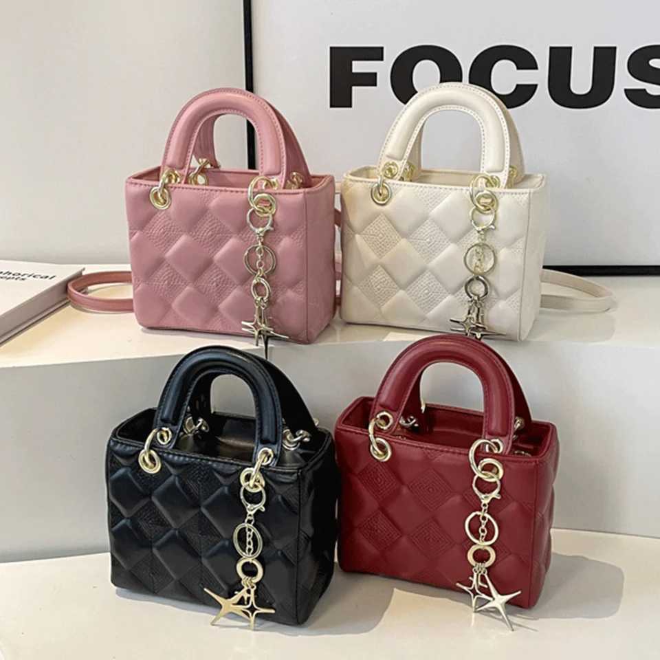 A stylish and simple childrens square bucket bag suitable for shopping traveling dating and taking photos when going out Y250319