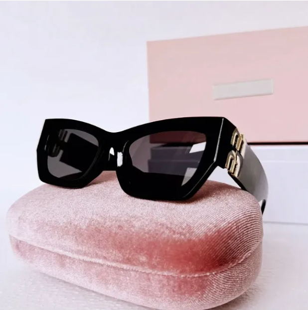 Luxury designer sunglasses for women fashionable and timeless classic style glasses luxurious multi style full frame glasses a9364