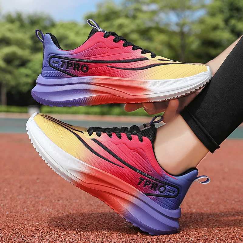 Mens running shoes large size lightweight casual outdoor sports plain weave tennis shoes 2024 fashionable and comfortable lace sports shoesW250320