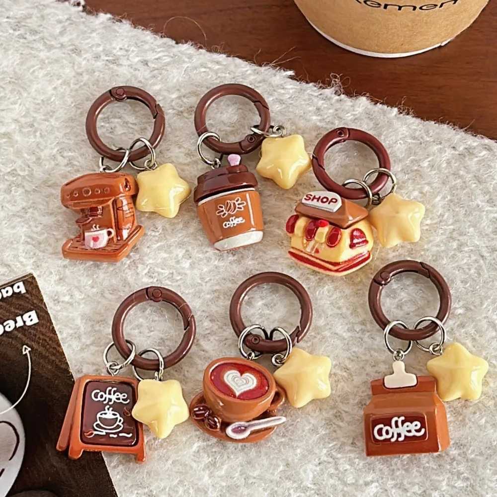 4PcsNew Coffee Shop Celebrity Keychain Pendant Versatile Pendant Bag Pendant Girlfriend AccessoriesXJ250319