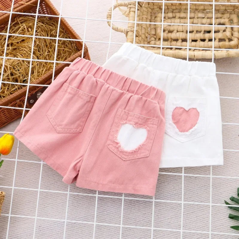 Children wearing pink childrens shorts baby cotton pants girls underwear cartoon casual for 36 years in the summer of 2025 250312