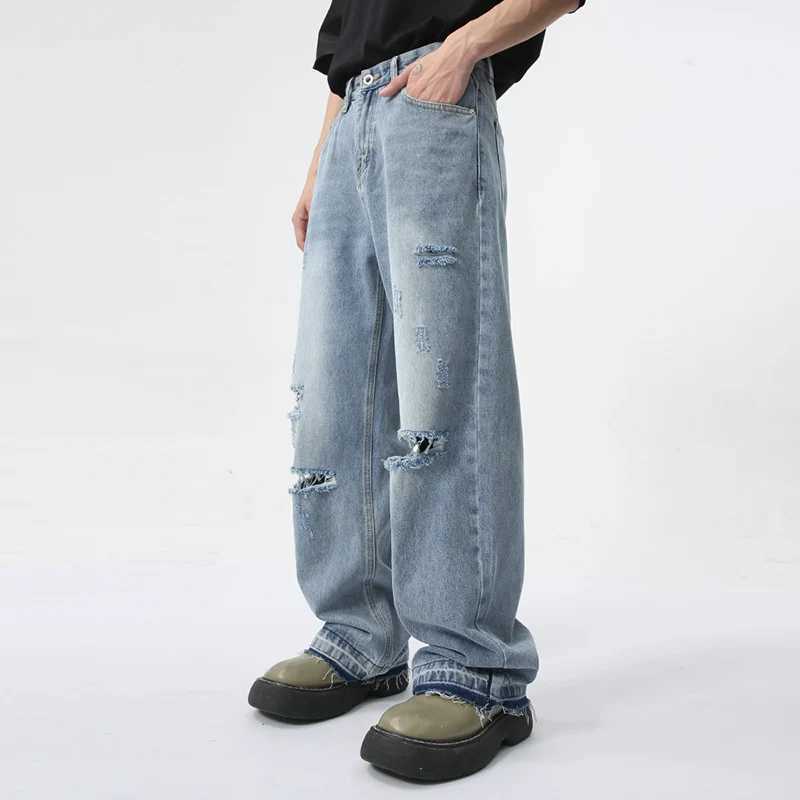 Fashionable mens straight jeans with perforated design for autumn new streetwear American style wide leg jeans for spring 9C5979T250319