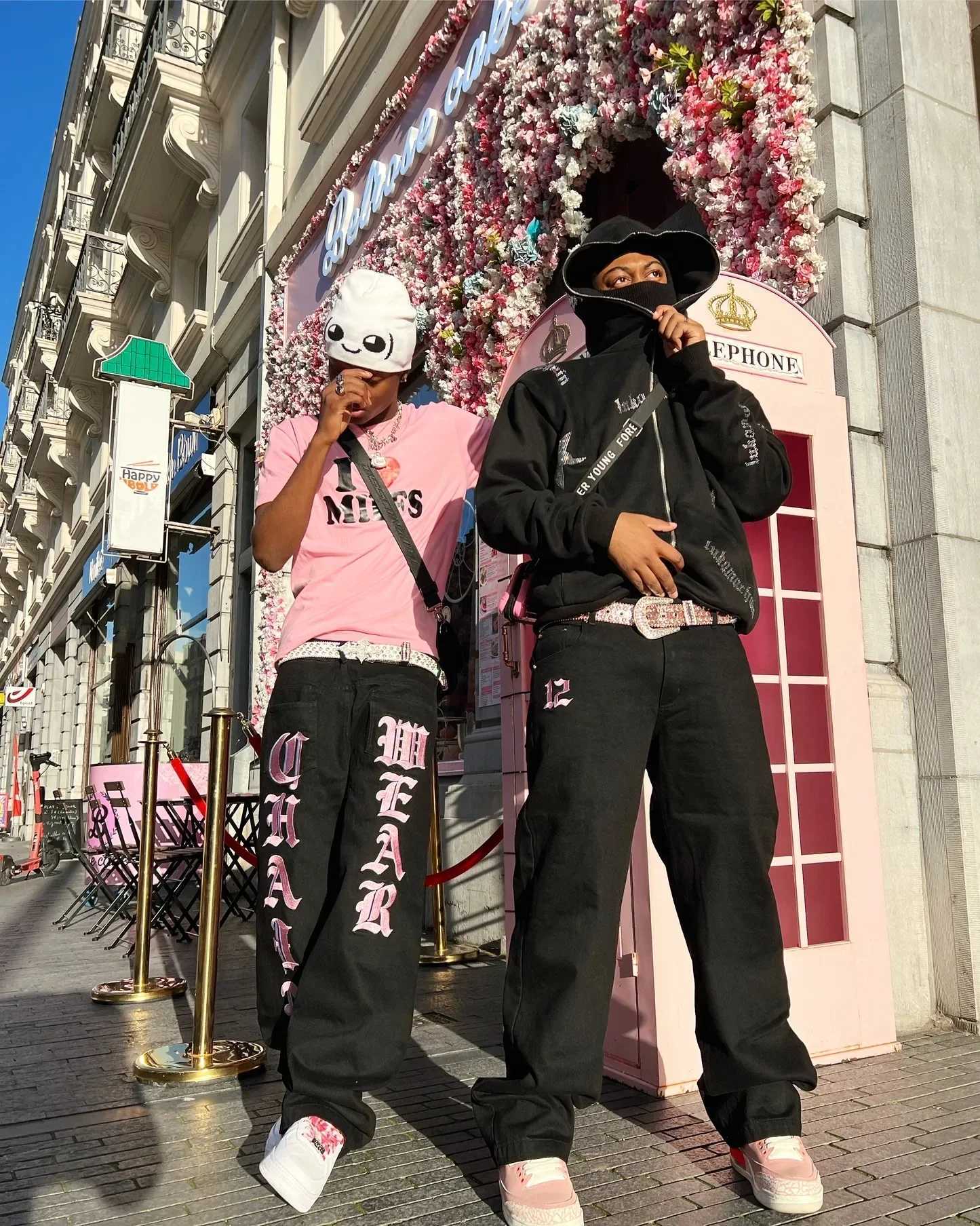 Y2k American Street Pink Letter Pattern Jeans Mens and Womens Loose Straight Wide Leg Folded Fashion Loose Black Jeans AutumnT250319