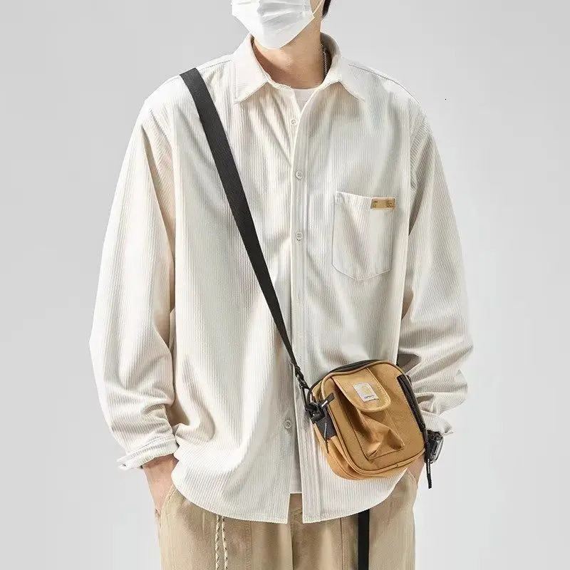Fashionable and comfortable mens loose casual shirt thick long sleeved Corduroy Versatile Top 250317
