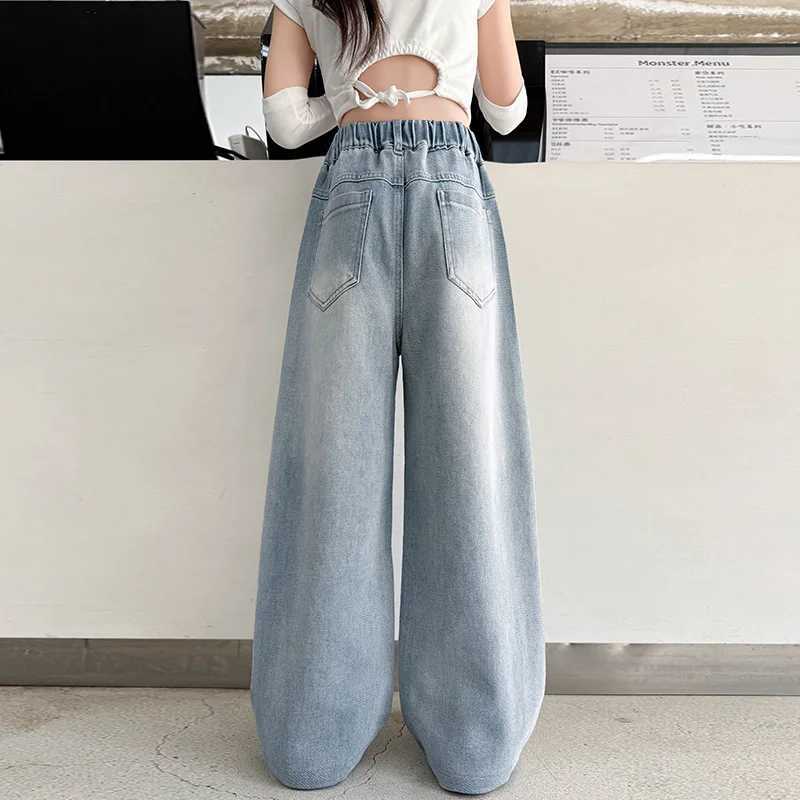 Girls love cut hole ripped jeans in spring and autumn new products fashionable and versatile medium and large childrens widT250326