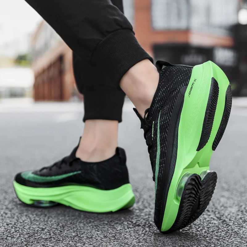 Mens Sneakers Quality Male Designer Shoes Unisex Running Sports Sneakers Air Comfortable Boys Platform Athletic Training ShoeW250320