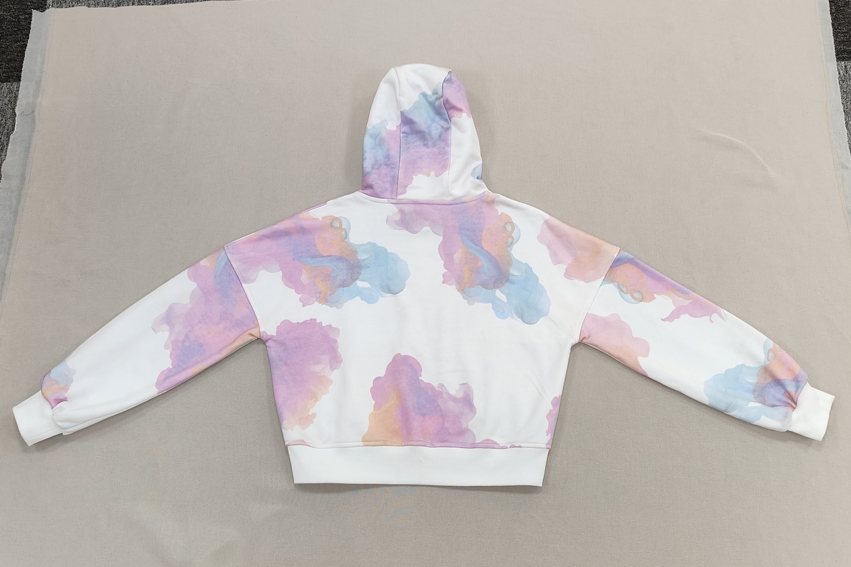 Wonmen's White Tie-dye Activewear Outdoor Hooded Top Drawstring Sports Hoodie Casual Athleisure Clothes Running Sweatshirt with X-ribbed Hem