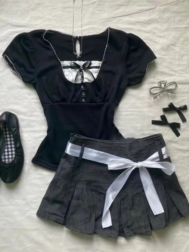 Y2k Aesthetic Subcultural Constrast Color Spliced U Neck Punk Shirts American Harajuku Top Pleated Skirts Two Piece Sets 250319