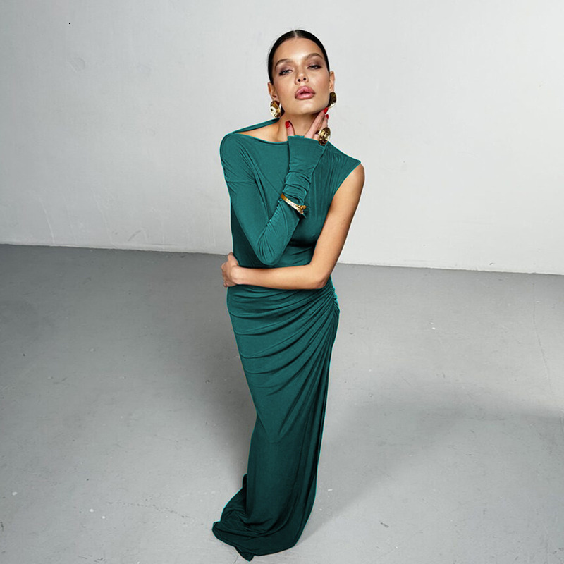 Spring 2025 women's long sleeved solid color pleated slit sexy temperament fashionable dress