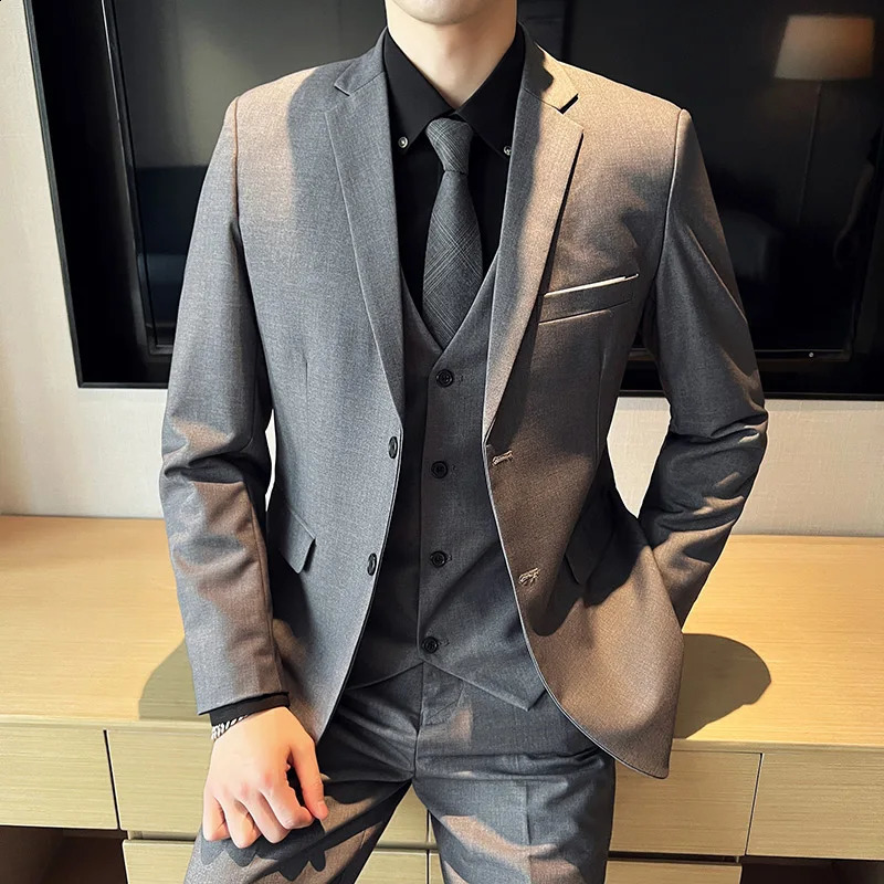 High Quality Business Casual Wedding suit Vest Trousers 2024 Fashion Banquet Handsome Mens 3piece Set S6XL 250311