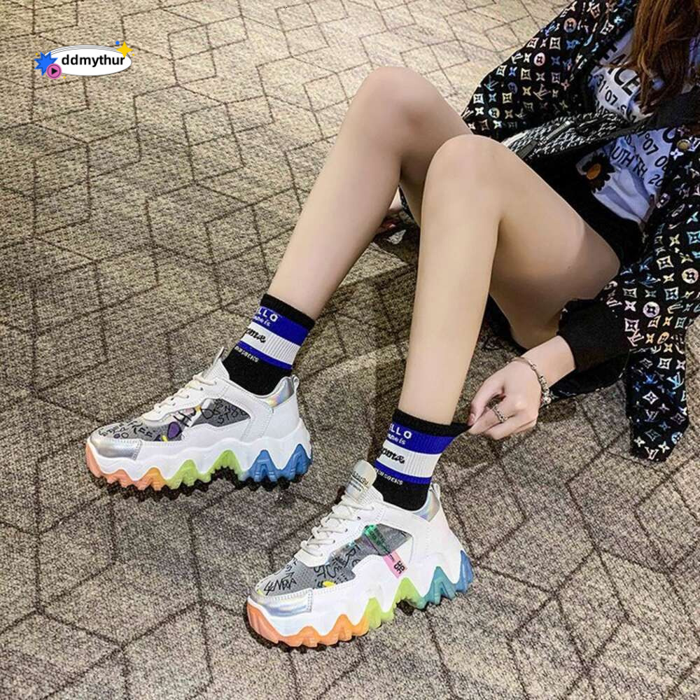 2024Women's summer 2024 new fashion mesh breathable platform sneakers woman vulcanize shoes women flats Women's sports sho ddmythur
