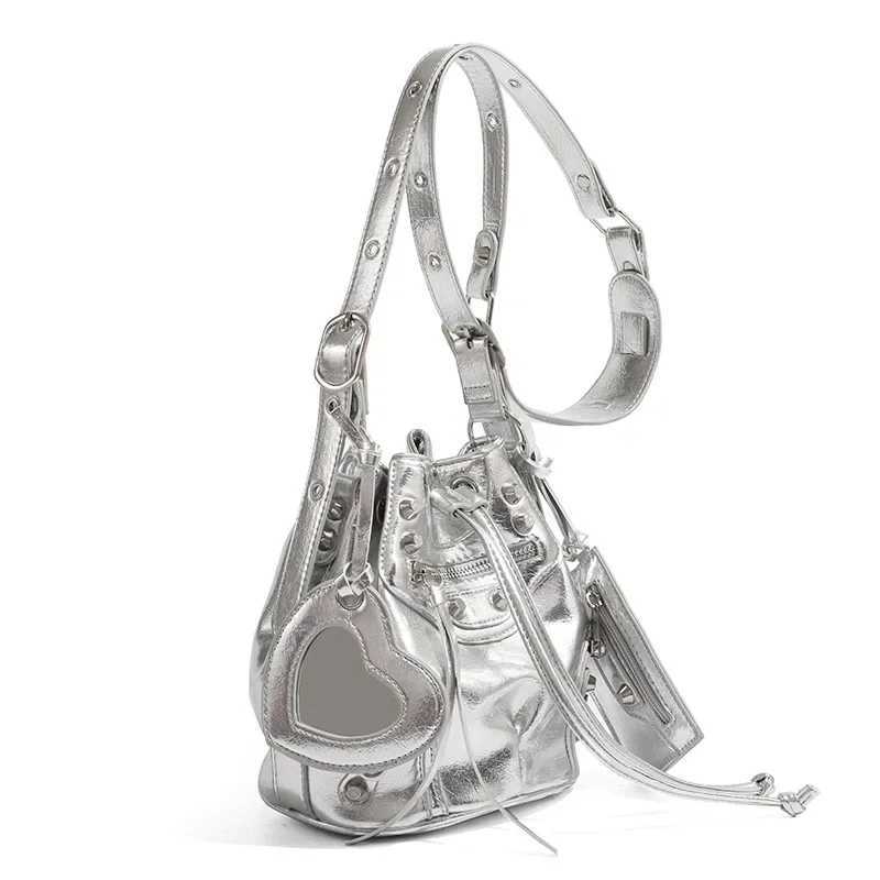 New version Drstring shoulder bag fashionable bucket bag bicycle bag high-end casual commuting shoulder bag cross body bag Y250319