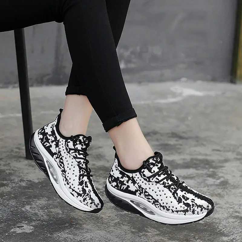 Running shoes mens breathable sports shoes summer lightweight air cushion womens sports shoes outdoor lace training shoesW250320
