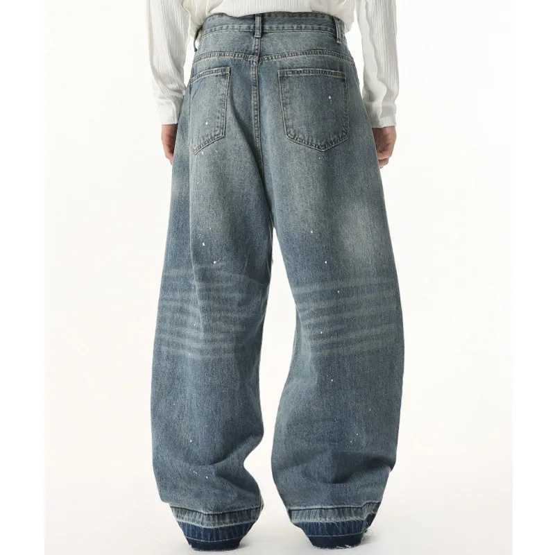 Four season Mens Korean version ground white cat whisker washed pattern design with rough edges straight leg versatile jeansT250319