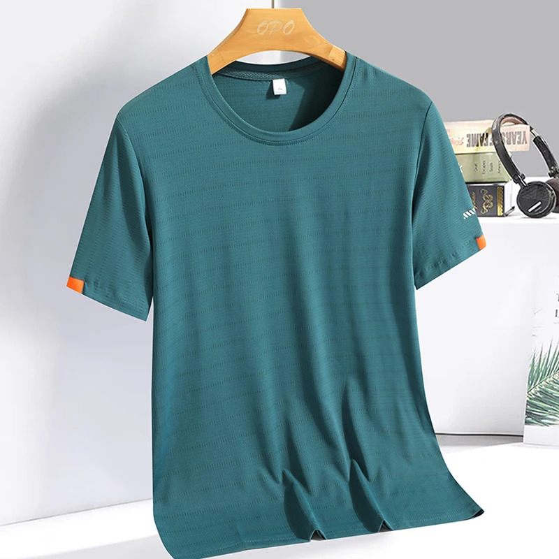 Mens summer ice silk Tshirt round neck sports shirt simple running and fitness set thin breathable quick drying 250320