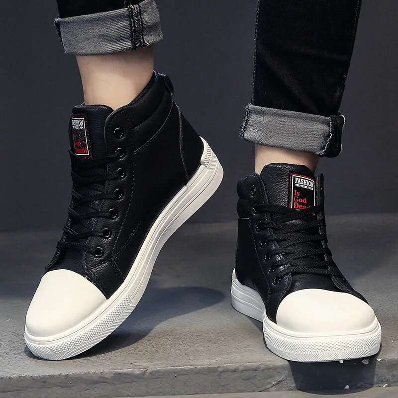2025 New Breathable Soft soled Men's Casual Sports Shoes by Korean Designer Fashion Student Slow Running Youth Board Shoes