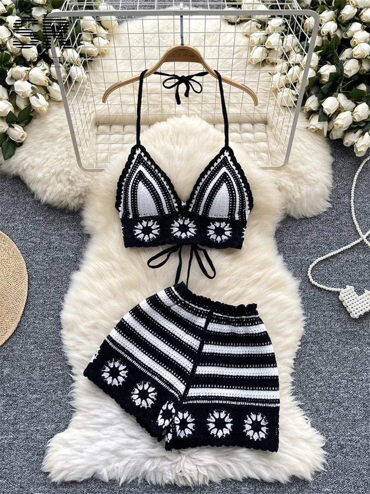 SINGREENY Beach Vacation Knit 2-piece Set Womens Strapless Lace TopElastic Waist Shorts Hook Flower Hollow 2-piece Set 250318