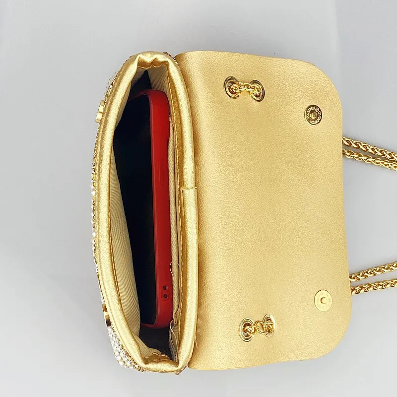 Exquisite Gold Purse Luxury Designer Handbags High Quality 2024 Triangle Designer Pearl Bag Color Contrast Evening Bags R250321