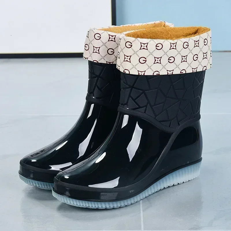 Botas Mujer Fashionable Womens Boots Outdoor Womens Rain Shoes Anti-Slip Wear-Resistant Womens Waterproof Shoes 250317