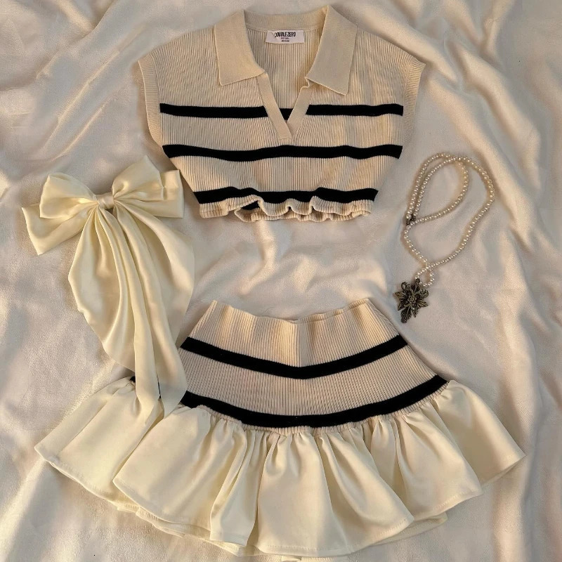 Womens Sweater Skirt Suit Fashionable Sexy Two Piece Set V Neck Vest Striped Knitted Patchwork Harajuku Y2K Mini Skirt Crop Tops 250320