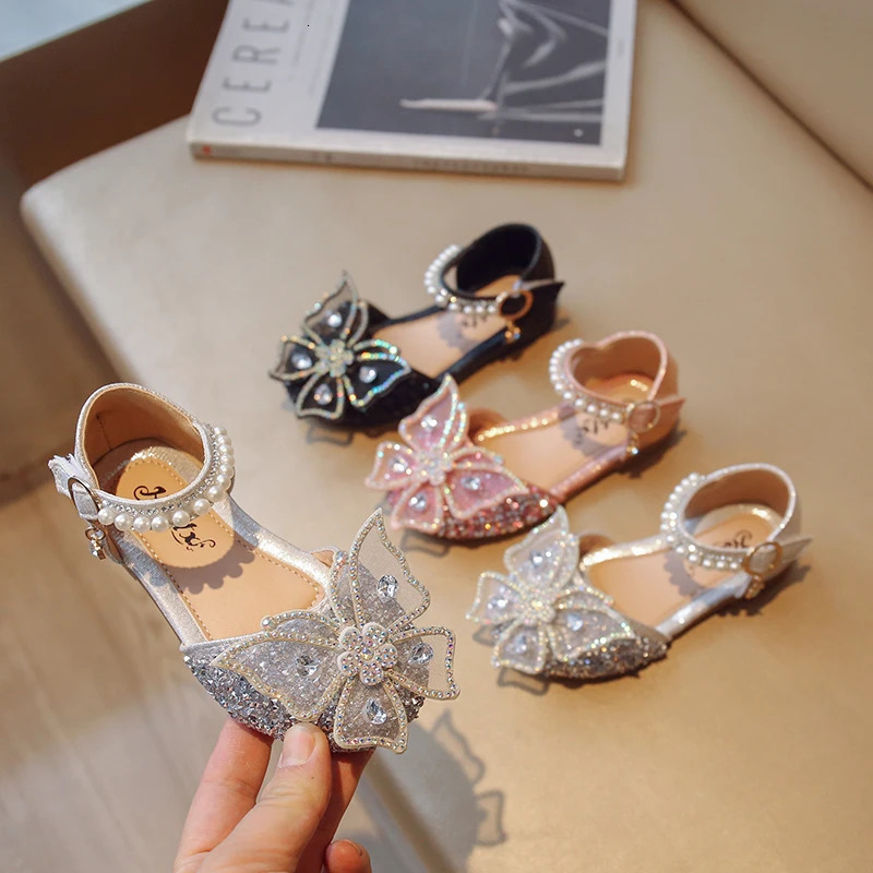 Kids Girls Princess Sandals Butterfly Pearls Summer Dancing Shoes Children Shiny Glitters Flat Soles 250304