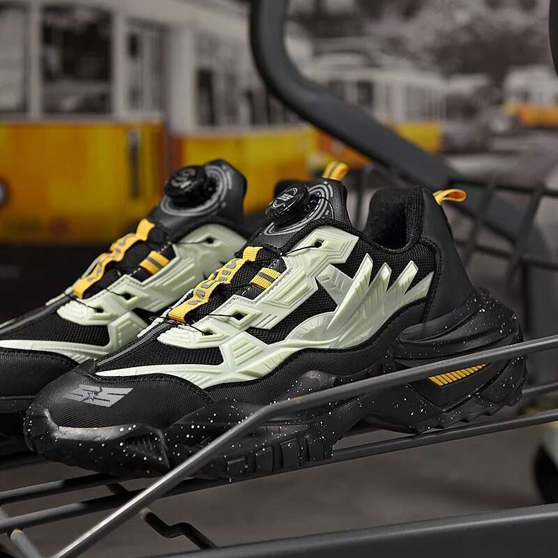 2025 Sneakers Male casual Men tennis shoes Trainer Race Breathable fashion loafers running Shoes