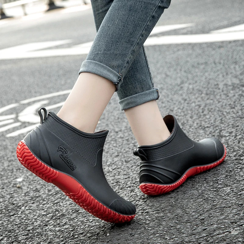 Rain boots womens fashion outdoor rain boots adult wear-resistant rubber shoes summer non-slip waterproof short tube rain boots 250317