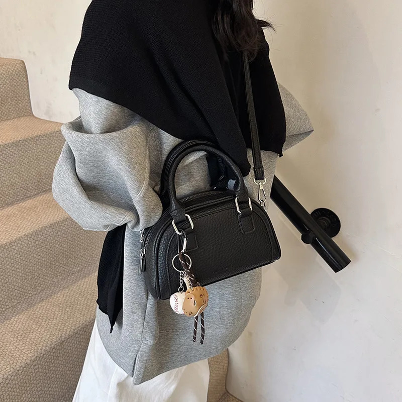 Small autumn and winter fashionable handheld bowling bag single shoulder cross body 250317