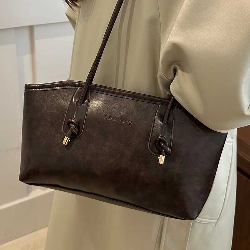 LEFTSIDE PU Womens Leather Shoulder Bag 2024 Winter Y2K Trend Womens Cross Body Bag Womens Hand Y250320