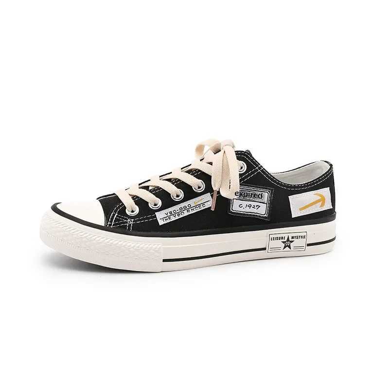 Summer breathable low top canvas mens shoes 2024 new casual Korean popular sports version student board shoes rubber upper Y250320